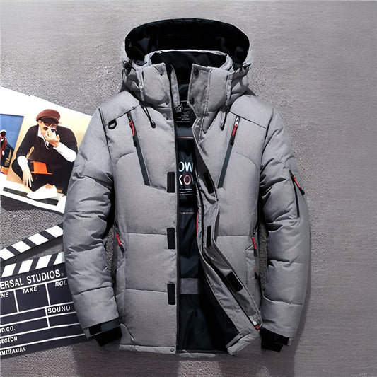 ADEM™ WINTERJAS MET AFNEEMBARE CAPUCHON